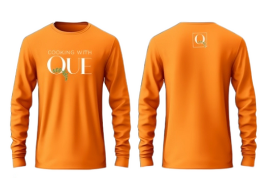 Cooking With Que Signature Tee – Short or Long Sleeve