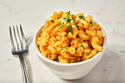 Cooking with Que’s Gluten Free Vegan Mac n Cheese