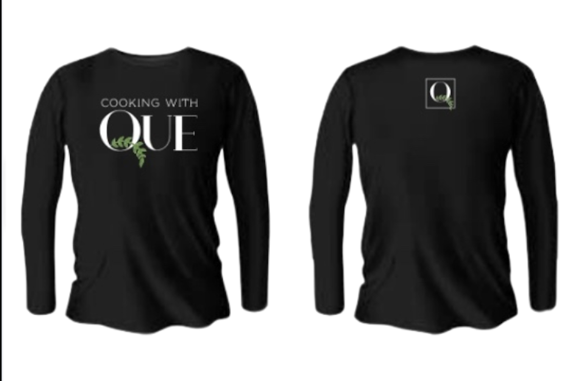 Cooking With Que Signature Tee – Short or Long Sleeve